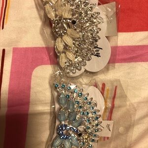 2 new peacock small/medium hair clips